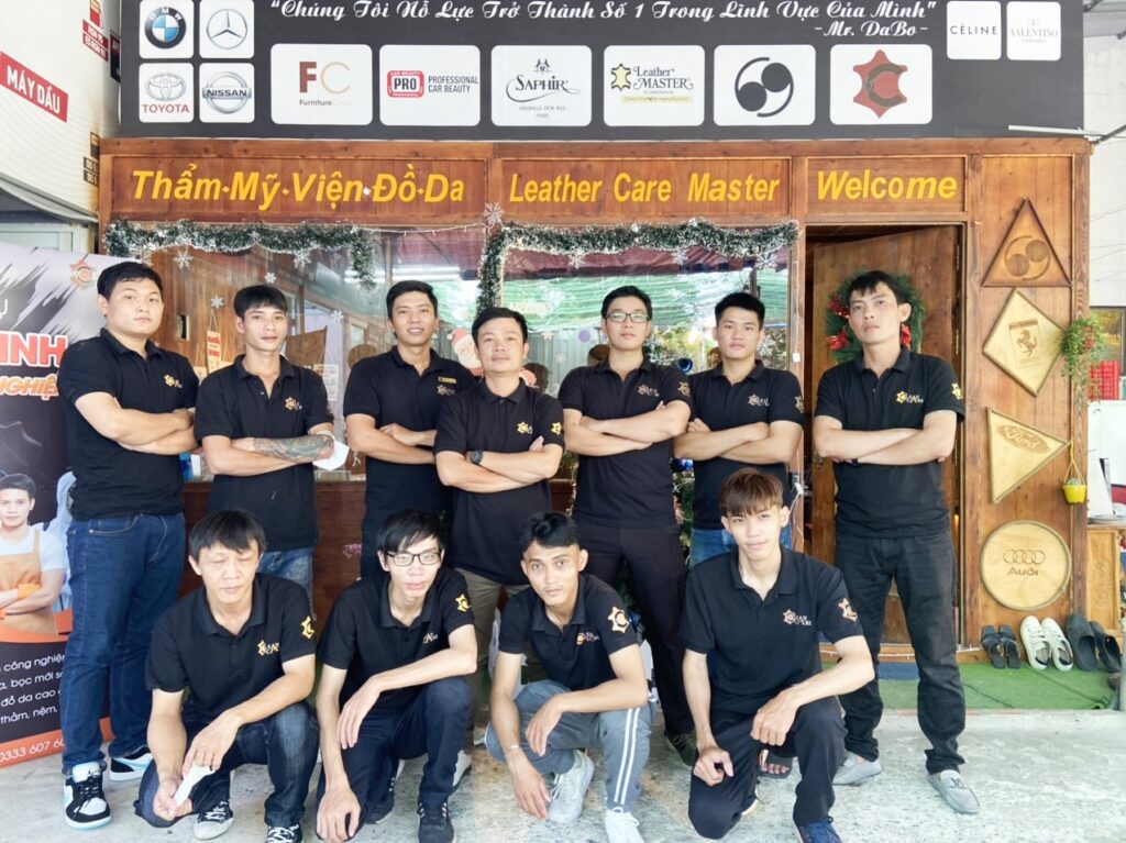 cách làm mới đồ da ngay tại nhà